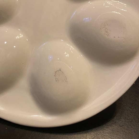 Easter Bunny egg dish glazed ceramic dish holds 6 eggs - Picture 6 of 10